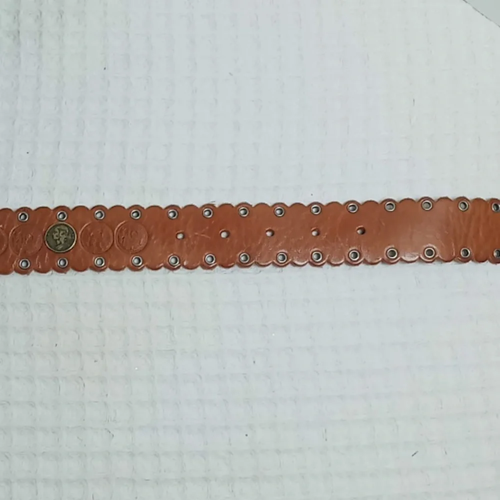 Fossil Brown Leather Belt With Coin Details Scalloped Edges And Grommets Size M - Picture 7 of 14
